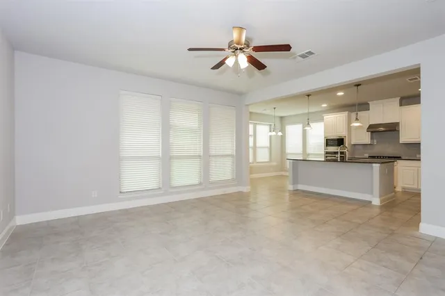 $4,099 | 120 Knight Of Realm Boulevard, The Colony, TX 75056