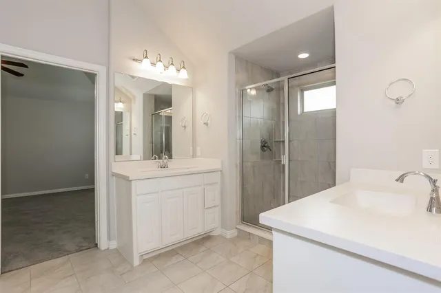 $4,099 | 120 Knight Of Realm Boulevard, The Colony, TX 75056