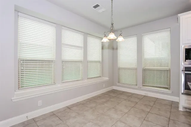 $4,099 | 120 Knight Of Realm Boulevard, The Colony, TX 75056