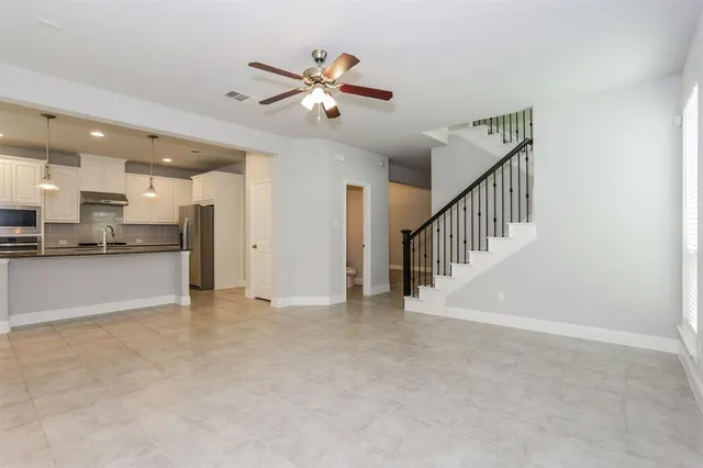 $4,099 | 120 Knight Of Realm Boulevard, The Colony, TX 75056