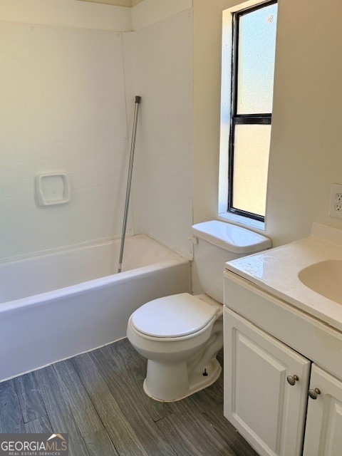 721 Ronnie Street Metter, GA 30439 - Photo 12 of 18 a bathroom with a sink toilet and bathtub
