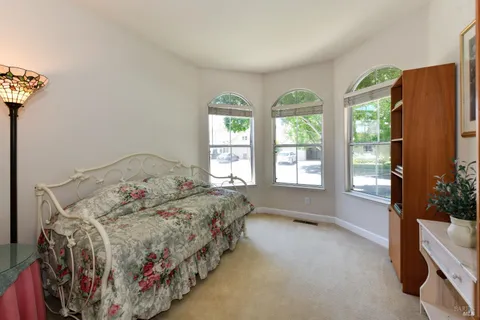 $999,000 | 318 Schiappino Street, Santa Rosa, CA 95409