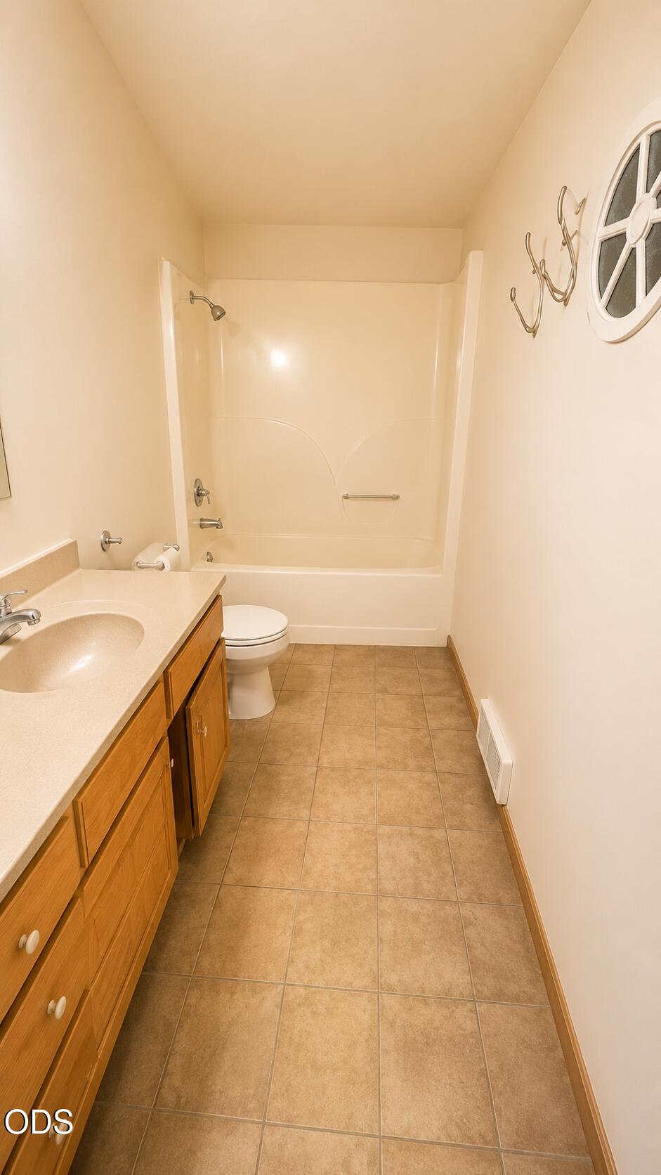 1110 Naue Way Cave Junction, OR 97523 - Photo 8 of 14