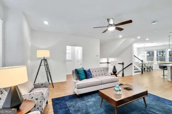 $3,095 | 4060 Pierson Trace, Unit 4060, Suwanee, GA 30024