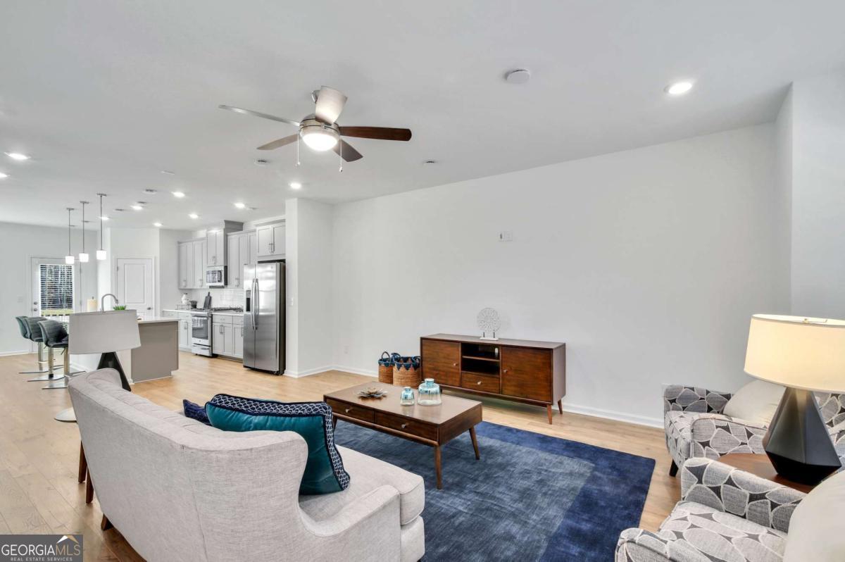 4060 Pierson Trace, Unit 4060 Suwanee, GA 30024 - Photo 13 of 29