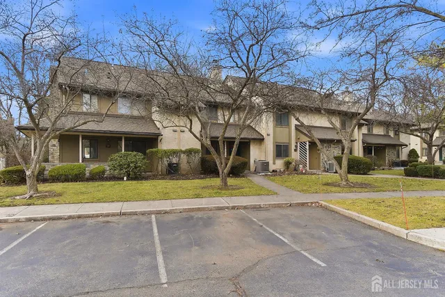 $2,900 | 60 Hampshire Drive, Plainsboro, NJ 08536