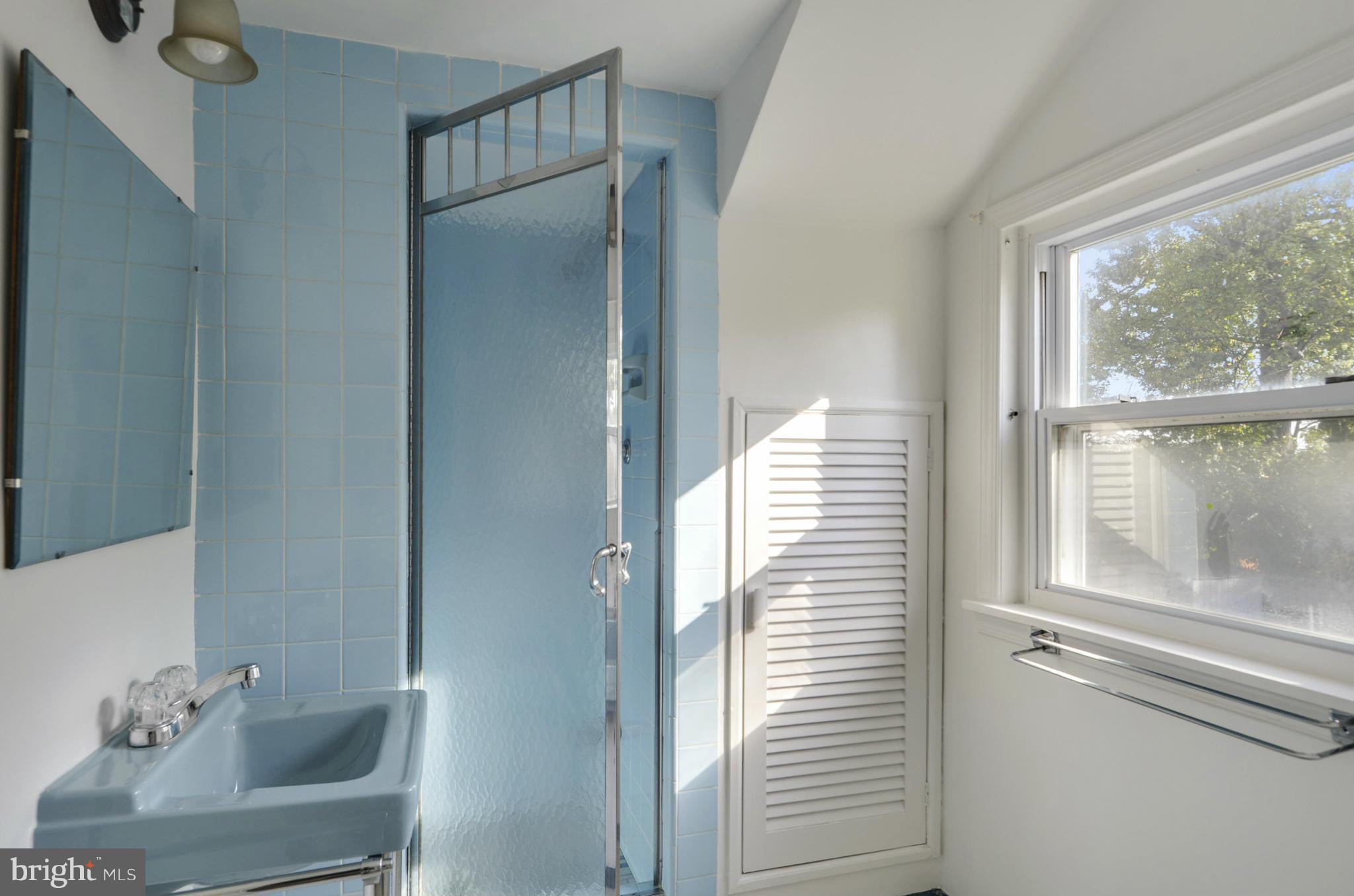 10009 Portland Place Silver Spring, MD 20901 - Photo 21 of 30 Bath