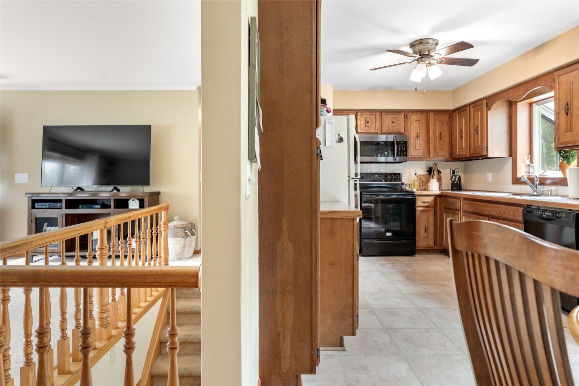 14 Davis Road Binghamton, NY 13901 - Photo 8 of 28 Gallery Image 8