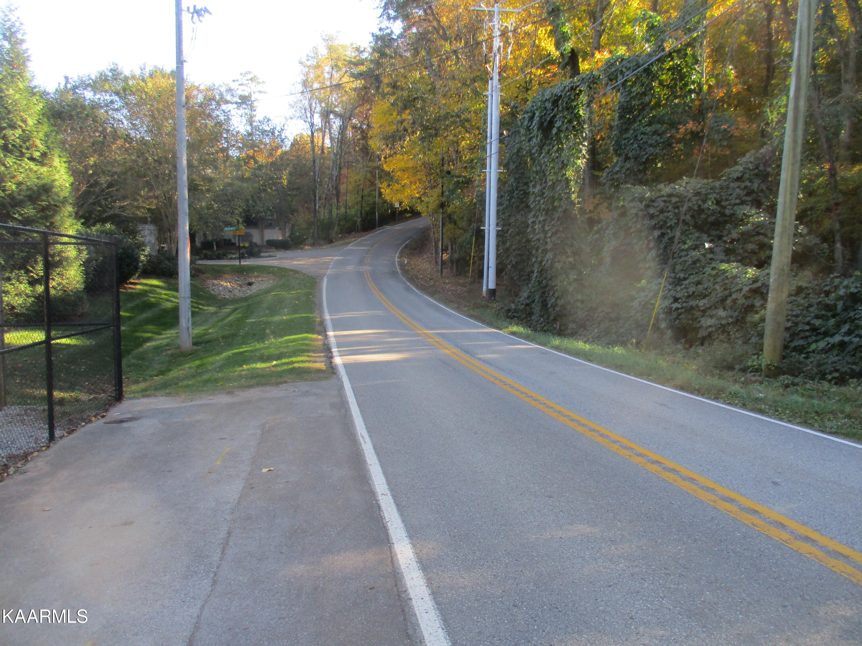 1765 Duncan Road Knoxville, TN 37919 - Photo 3 of 4 IMG_4109
