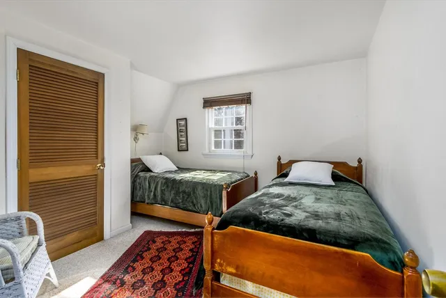 $1,000,000 | 168 Ninigret Avenue, Mashpee, MA 02649