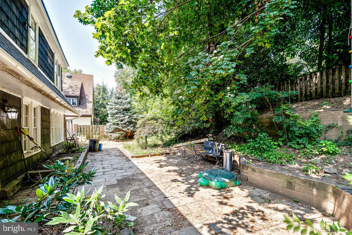 135 East Levering Mill Road Bala Cynwyd, PA 19004 - Photo 4 of 44 Gallery Image 4