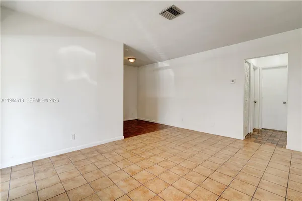 $1,650 | 856 Southwest 10th Street, Unit 2, Hallandale Beach, FL 33009