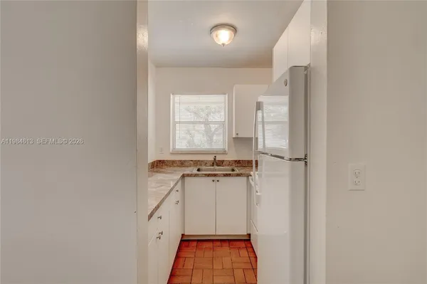 $1,650 | 856 Southwest 10th Street, Unit 2, Hallandale Beach, FL 33009