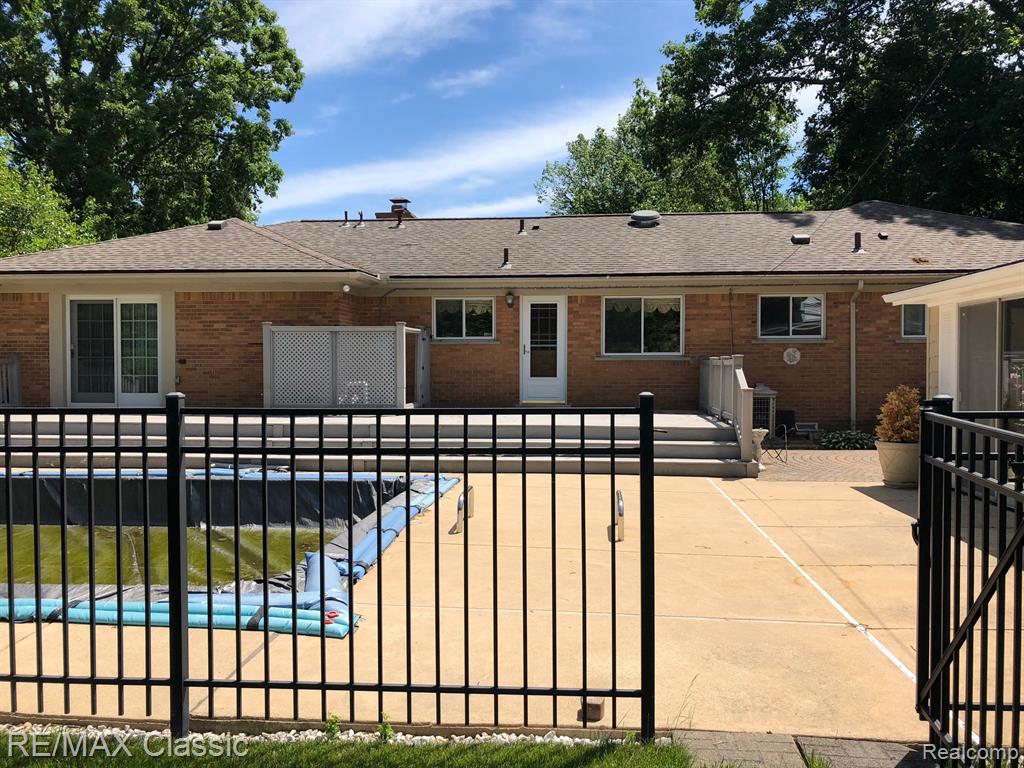 415 Booth Road Troy, MI 48085 - Photo 38 of 52
