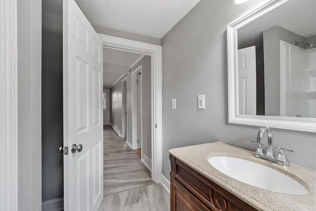 $2,200 | 6 Cherry Street, Unit B, Nashua, NH 03060