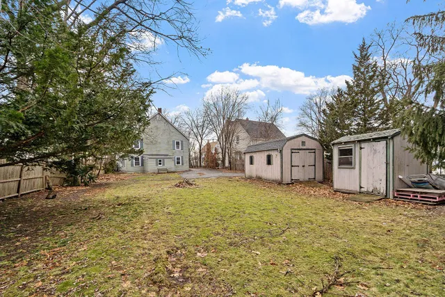 $2,200 | 6 Cherry Street, Unit B, Nashua, NH 03060