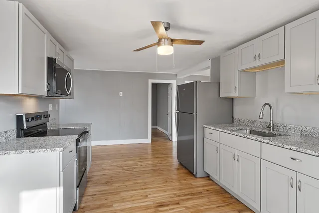 $2,200 | 6 Cherry Street, Unit B, Nashua, NH 03060