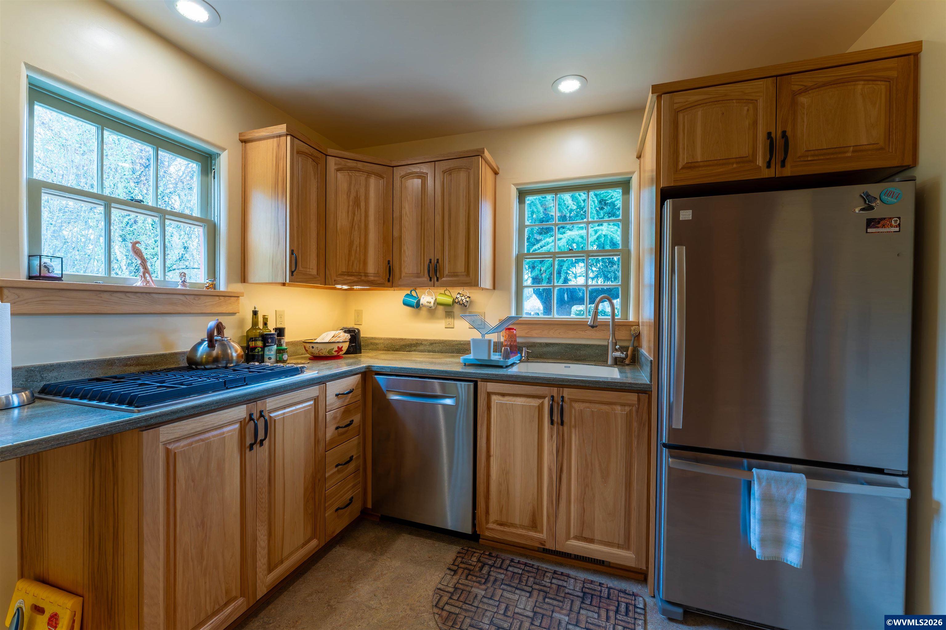 1370 Southwest 35th Street Corvallis, OR 97333 - Photo 10 of 40