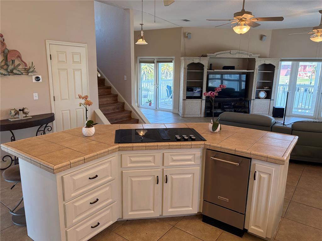6441 Clark Street Hudson, FL 34667 - Photo 13 of 46