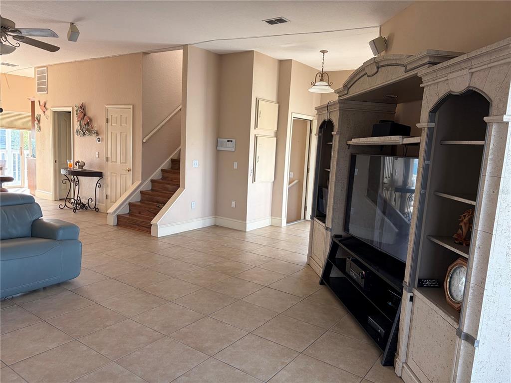 6441 Clark Street Hudson, FL 34667 - Photo 7 of 46