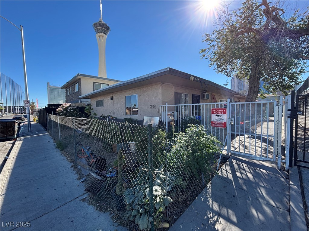 239 West Philadelphia Avenue, Unit 6 Las Vegas, NV 89102 - Photo 1 of 10