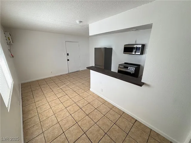 $795 | 239 West Philadelphia Avenue, Unit 6, Las Vegas, NV 89102