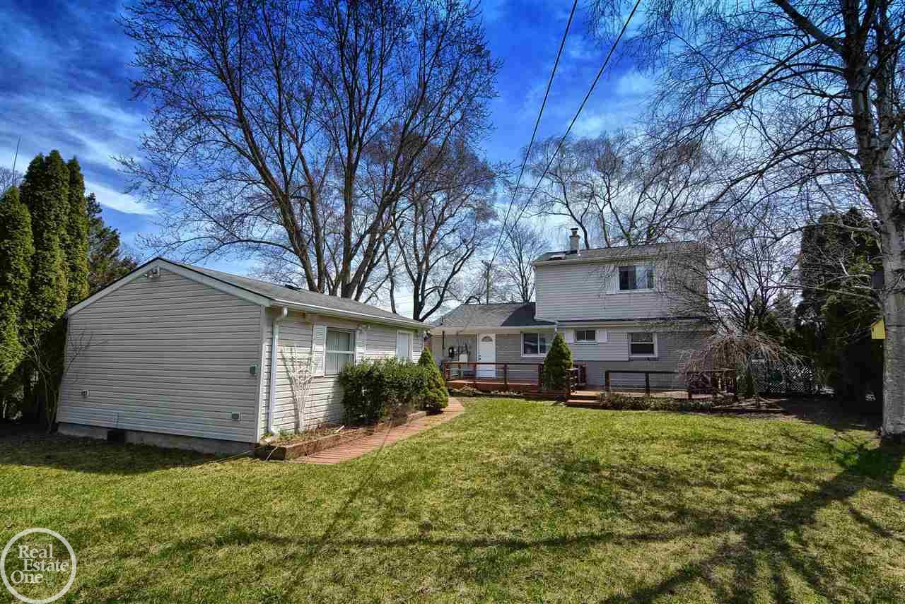 4817 Auburn Road Utica, MI 48317 - Photo 27 of 28 31345583-26.JPG