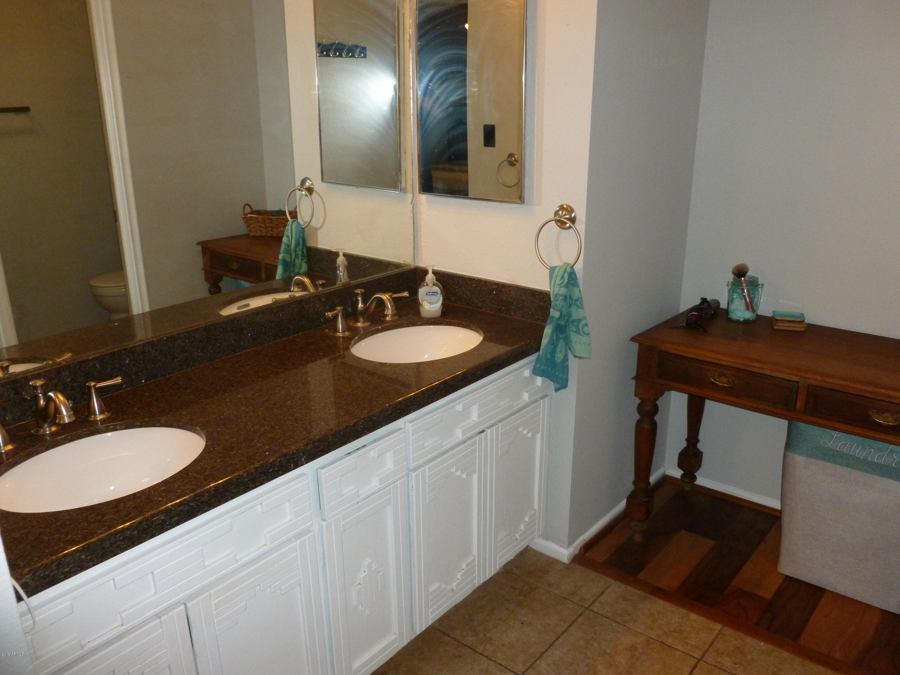 2524 South Evergreen Road Tempe, AZ 85282 - Photo 7 of 15 P1050803