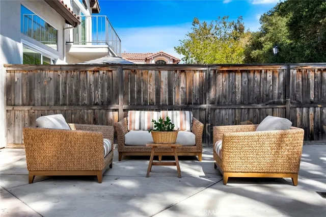 $950,000 | 160 VÃa Lampara, Rancho Santa Margarita, CA 92688