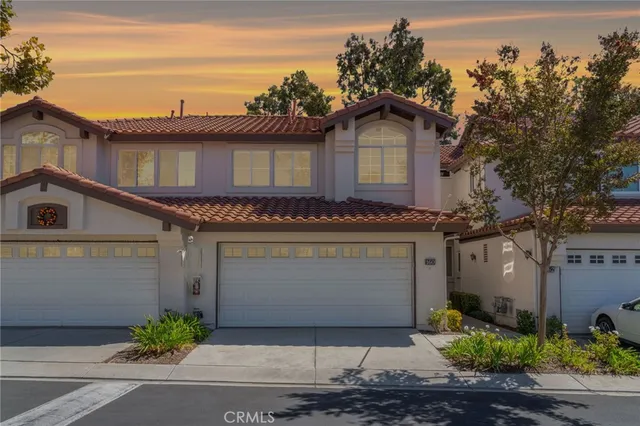 $950,000 | 160 VÃa Lampara, Rancho Santa Margarita, CA 92688
