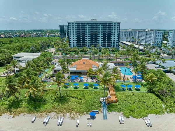 $4,000 | 3420 South Ocean Boulevard, Unit 8W, Highland Beach, FL 33487