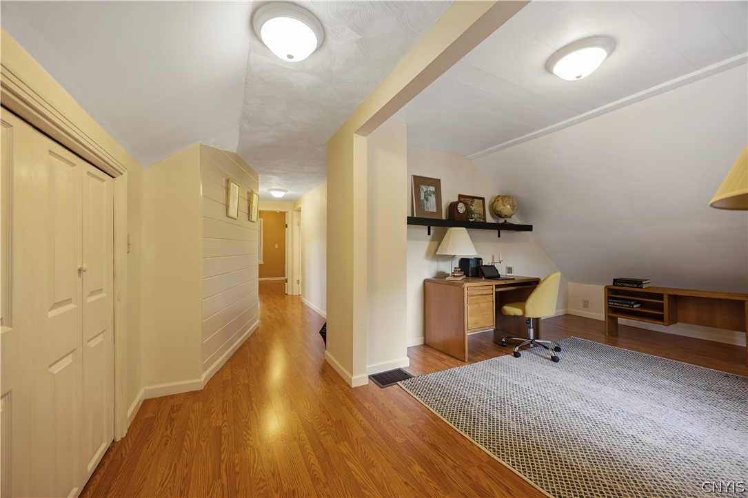 6007 Hamilton Road Syracuse, NY 13212 - Photo 26 of 49