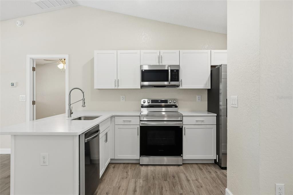 3482 Ambassador Avenue Spring Hill, FL 34609 - Photo 6 of 30