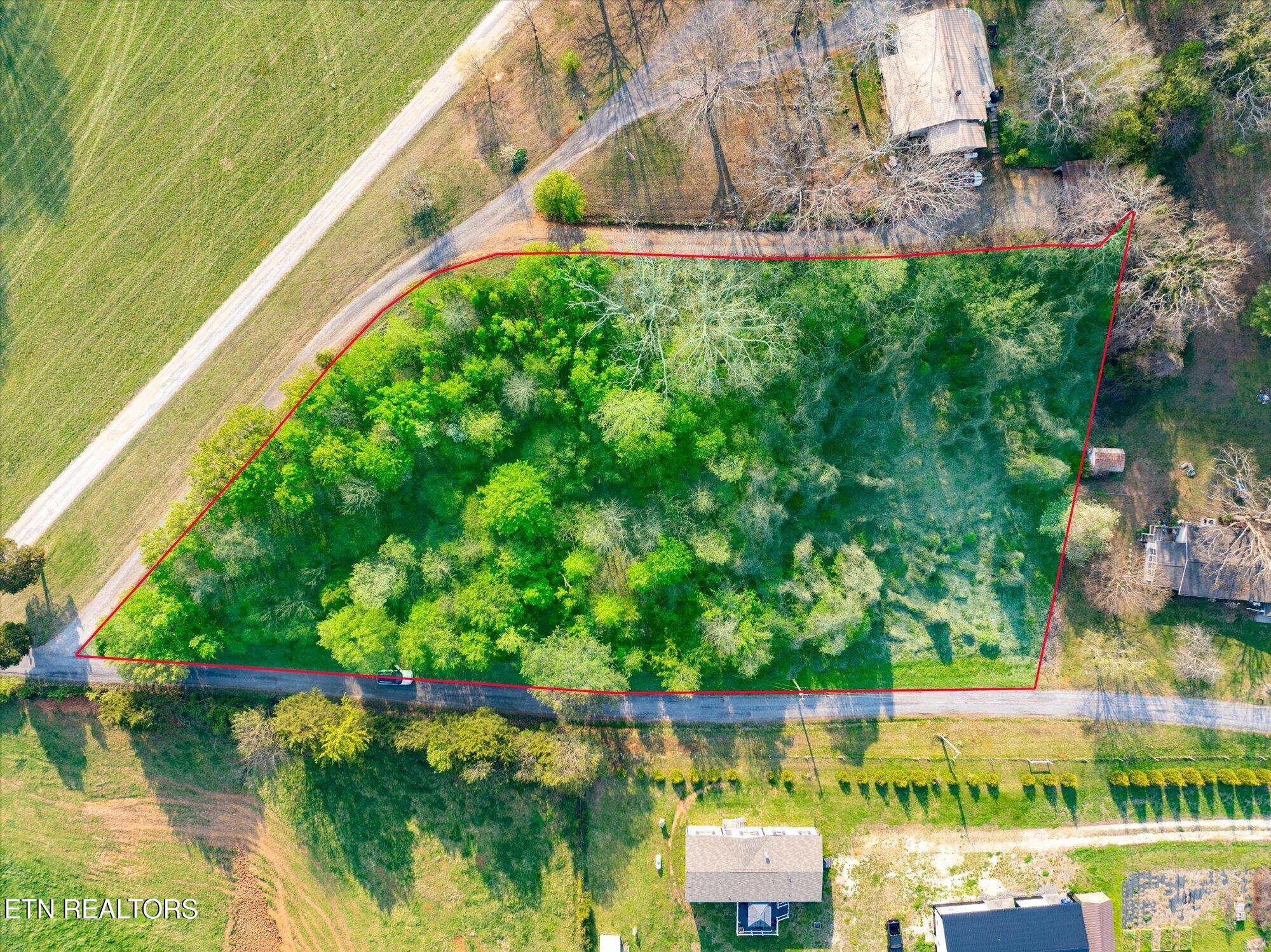 135 Weaver Road Madisonville, TN 37354 - Photo 13 of 14 13-Weaver-Rd-Madisonville-TN-13