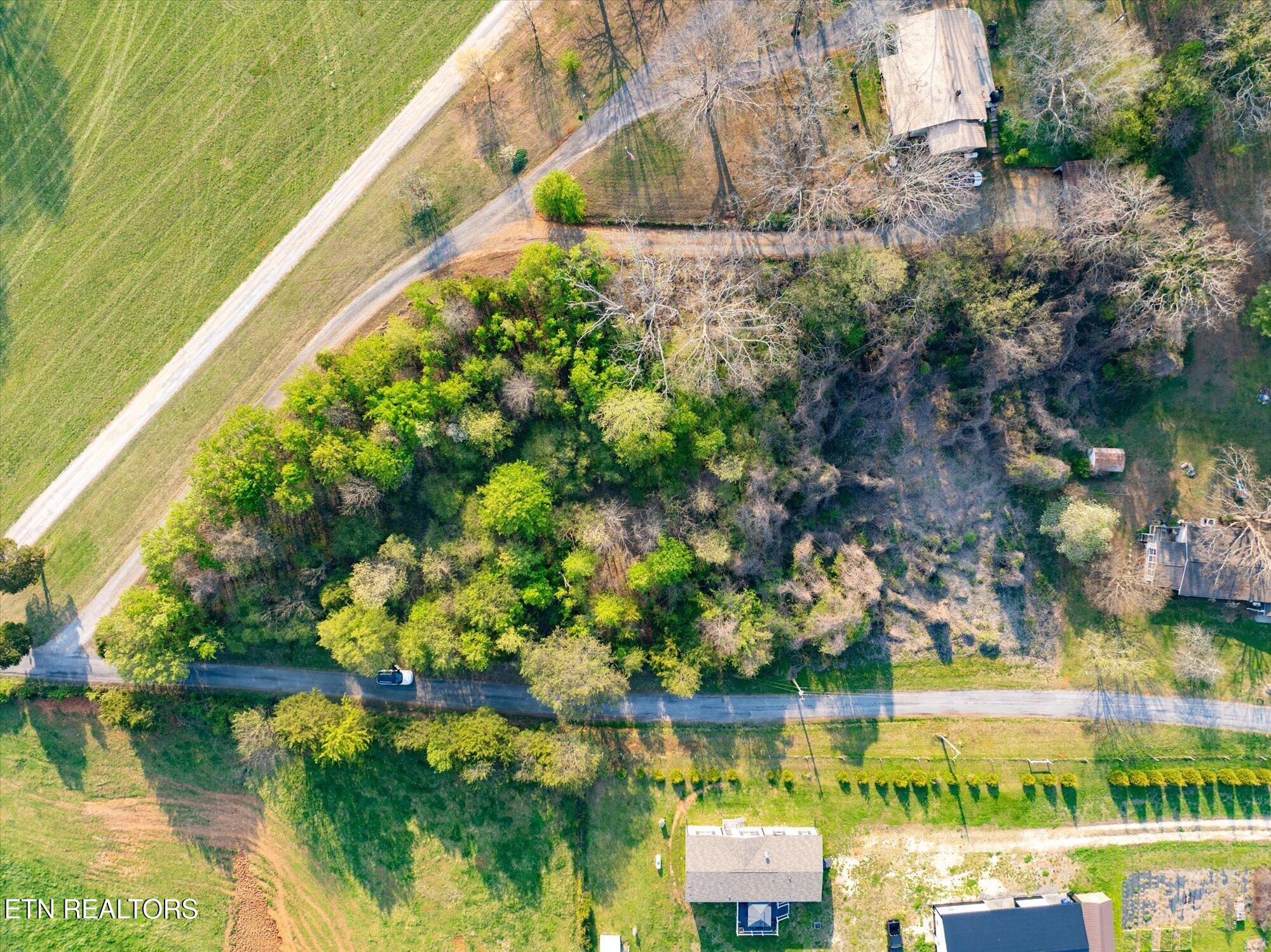 135 Weaver Road Madisonville, TN 37354 - Photo 14 of 14 14-Weaver-Rd-Madisonville-TN-14