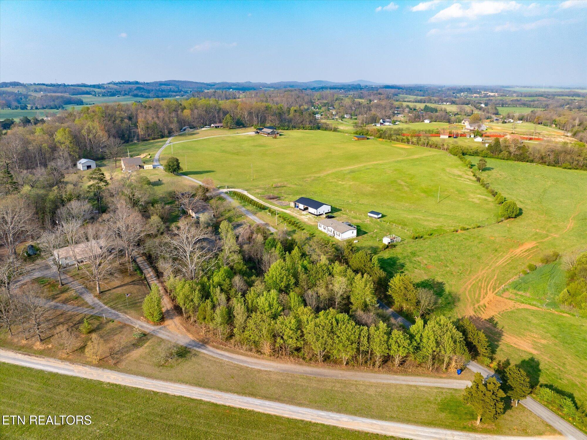 135 Weaver Road Madisonville, TN 37354 - Photo 6 of 14 06-Weaver-Rd-Madisonville-TN-6