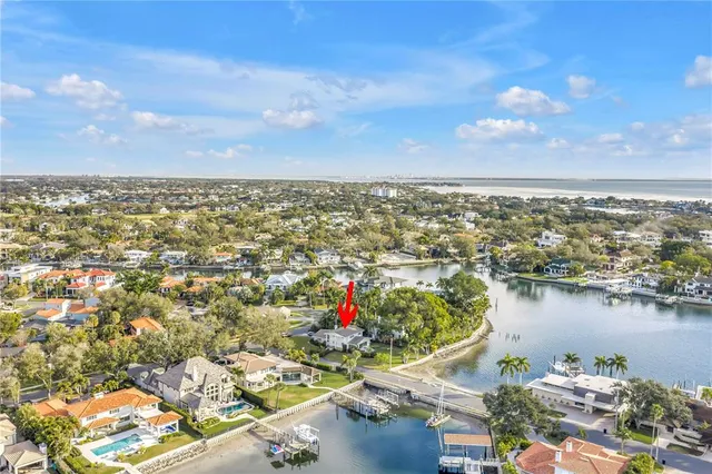 $7,500 | 11 Brightwaters Circle Northeast, St. Petersburg, FL 33704