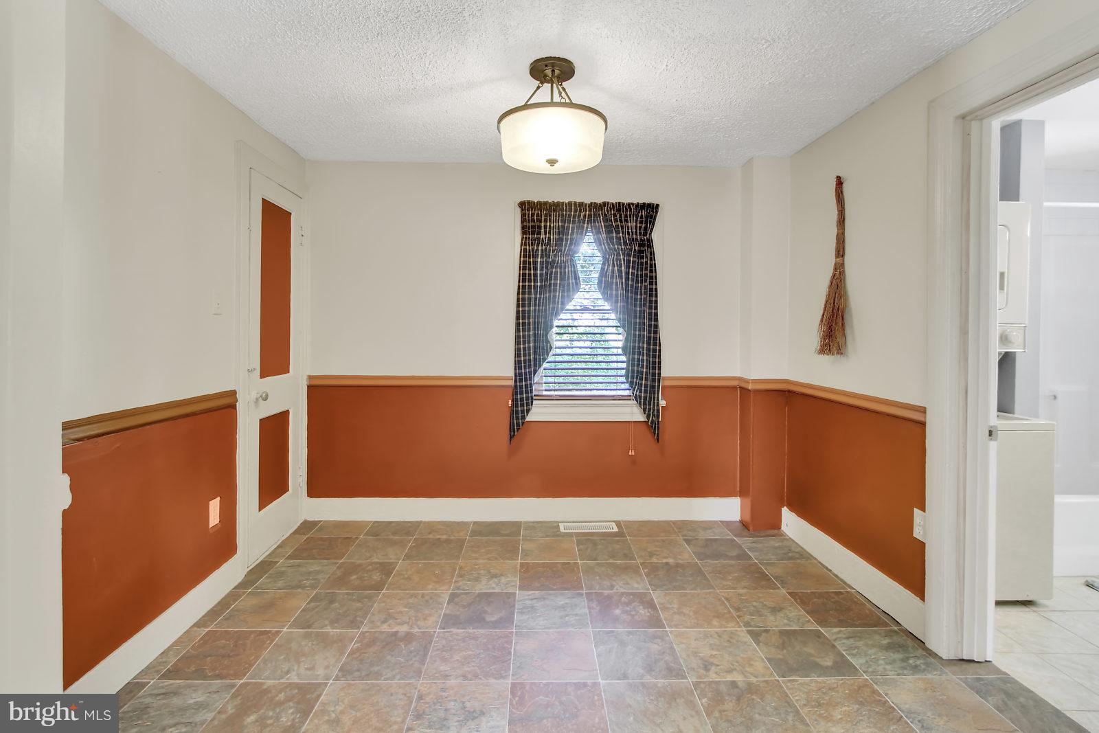 3901 Carlisle Road Dover, PA 17315 - Photo 10 of 25 Gallery Image 10