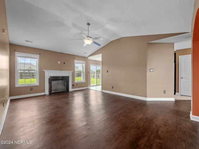 $1,850 | 140 Prelude Drive, Richlands, NC 28574