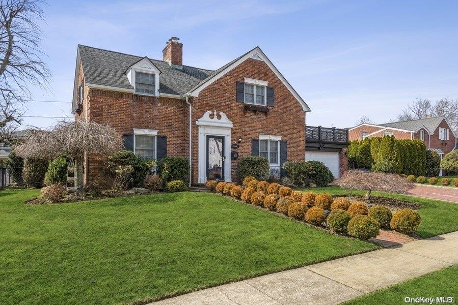 200 Roxbury Road Garden City, NY 11530 - Photo 1 of 1
