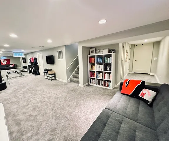 $750,000 | 953 Clay Court, Deerfield, IL 60015