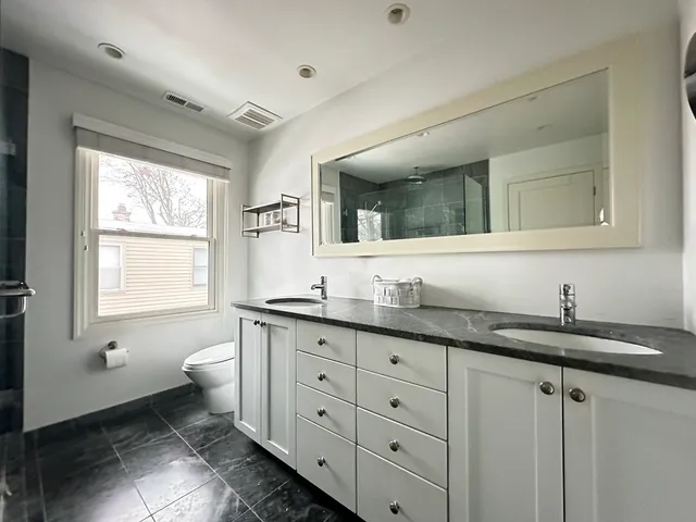 $750,000 | 953 Clay Court, Deerfield, IL 60015