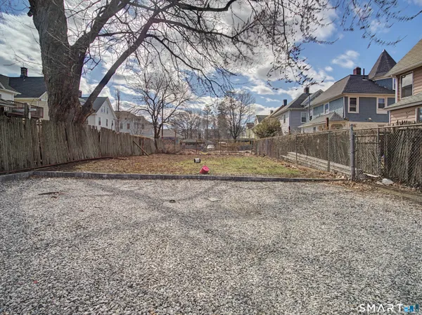 $2,950 | 373 Wood Avenue, Bridgeport, CT 06605