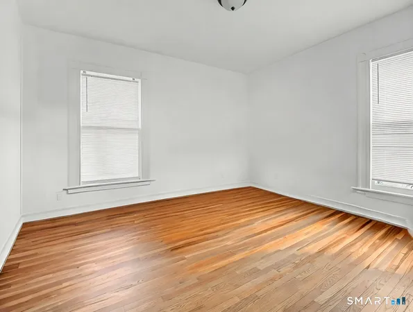 $2,950 | 373 Wood Avenue, Bridgeport, CT 06605