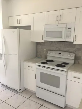 $2,500 | Bonaventure, Weston, FL 33326