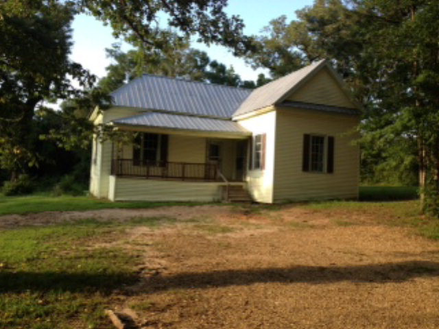 4015 McComb Holmesville Road McComb, MS 39648 - Photo 1 of 1 Main View