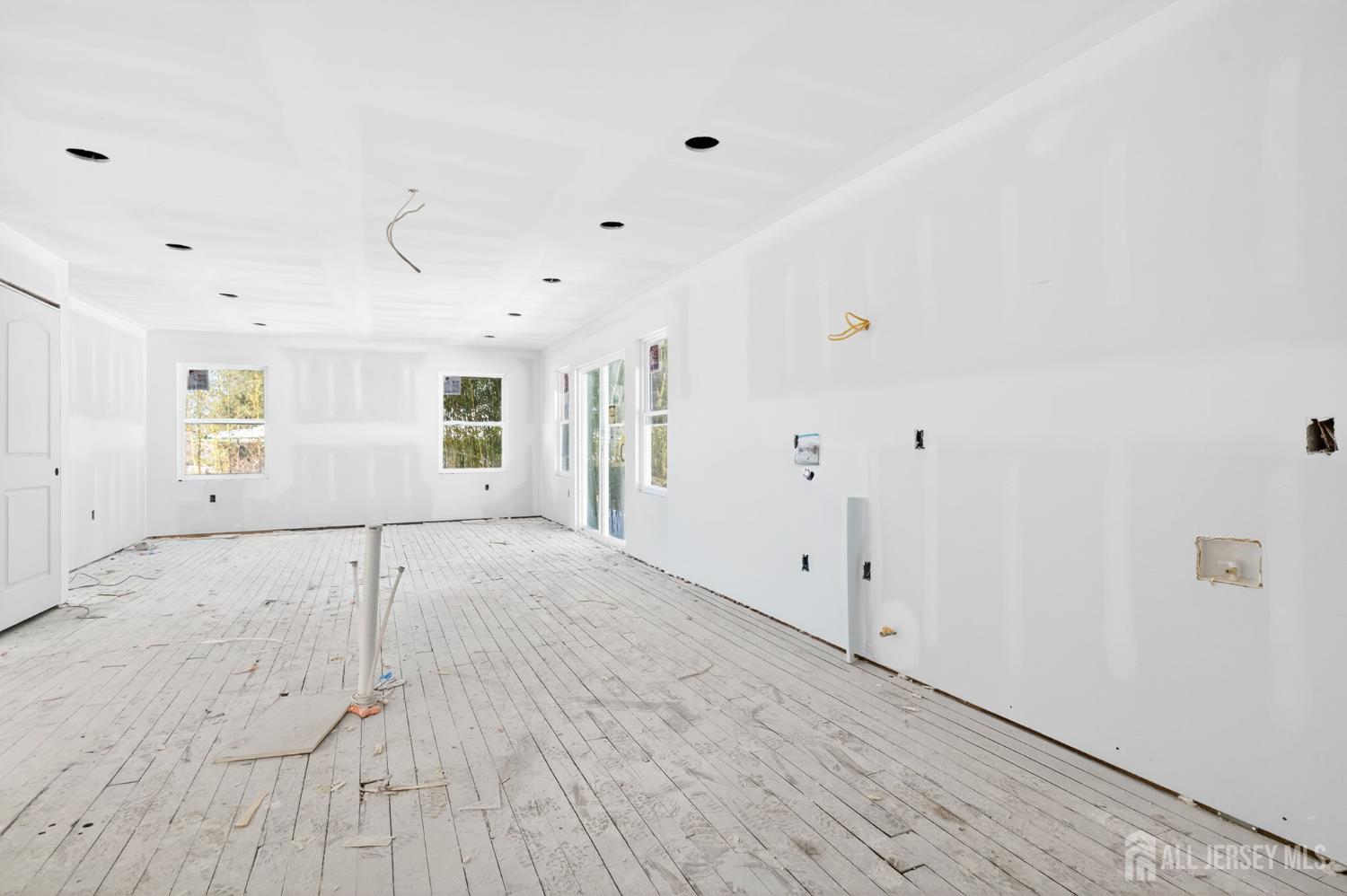 290 Fresh Ponds Road North Brunswick, NJ 08902 - Photo 5 of 44