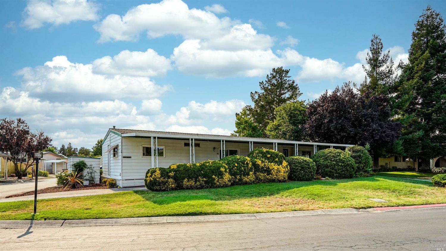 150 Parque Recrero, Unit 111 Rohnert Park, CA 94928 - Photo 1 of 1 Gallery Image 1