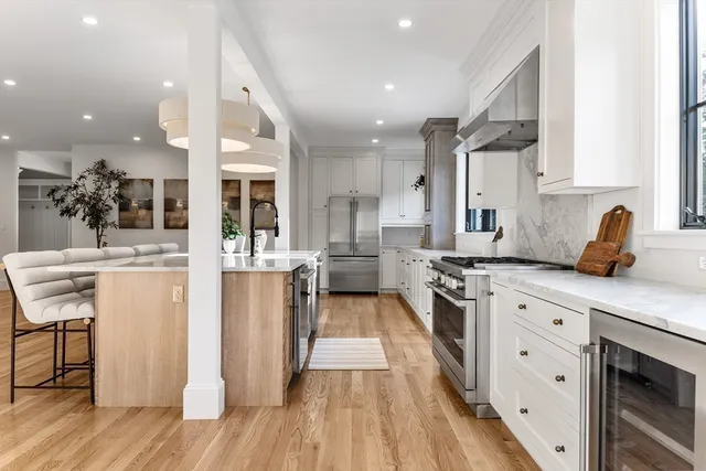 $2,395,000 | 2 Lily Lane, Wenham, MA 01984