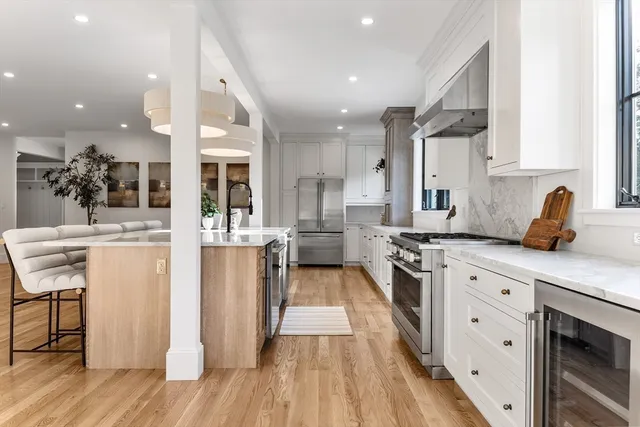 $2,395,000 | 2 Lily Lane, Wenham, MA 01984